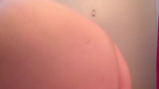 Phat ass bouncing on dildo 
