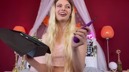 Blonde Bombshell Sophie Sparks Reviews and Uses New Vibrator Toy