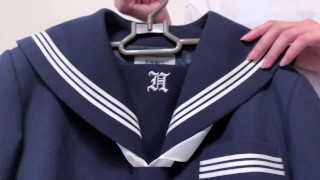 紺セーラーに手コキ服射 cum onto sailor school uniform