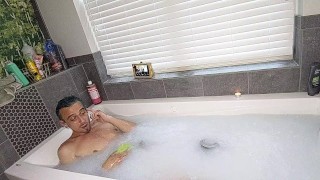 Bored as hell pumping my cock in the tub with my bathmate