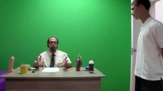 Alba y Paulova! Dos teens cachondas en la escuela de FAKings