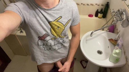 Young Guy Jerks Off a Dick in His Neighbor's Toilet AHAH
