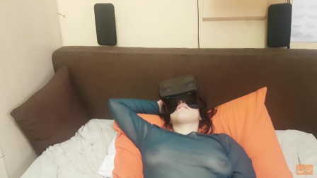 I fuck my roommate after she masturbates herself watching a VR porn