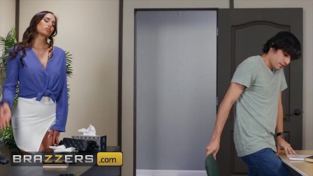 Brazzers - Desiree Dulce Jerking And Blowing Ricky Spanish Without Getting Caught By Other Students