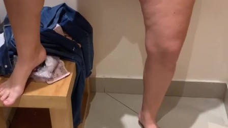 First Masturbate In The Mall