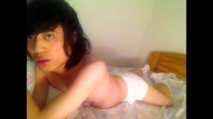 Hump Cum. asian twink rubs his dick in bed, moans in French, ejaculates sperm in his white underwear