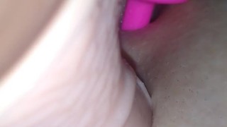 Blondiebangs plays with toys 