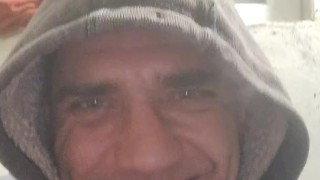 The music tickles my ear pleasantly.