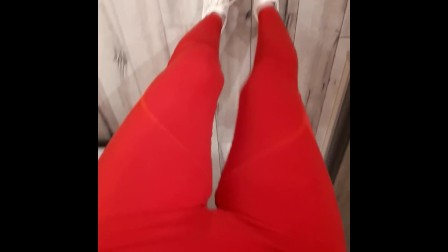 Facesit peeing tight red pants