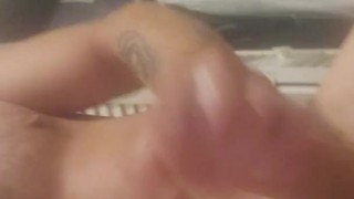 Me hace una llamada y me pone caliente