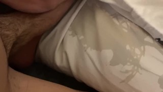 Fucking the pillow - jean372