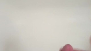 Дрочу свой член