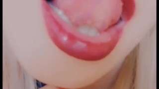 Hottest lip tease ever 