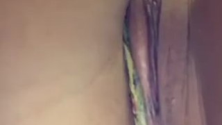 Light Skin Rubbing That Pretty Pussy 