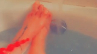 Foot fun//bathtub//you know where those beads are going ;)