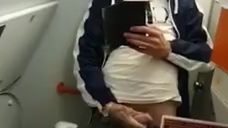 LAD SNEAKY PLAY ON PLANE AronBainXXX