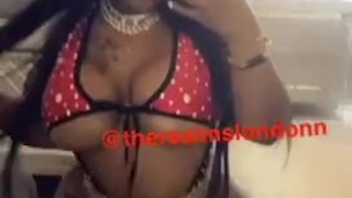 Ms London ( Snapchat real_mslondon)