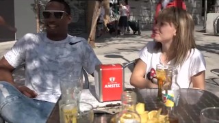 La pequeñita Maria quiere una POLLA GIGANTE