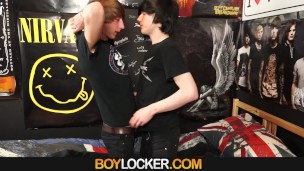 Boy Locker - Really Hot Twinks Suck Dick And Bang