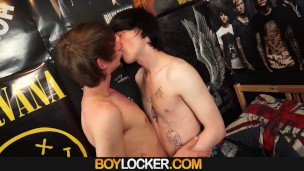 Boy Locker - Really Hot Twinks Suck Dick And Bang