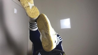 guy shows his legs after the gym - ARTEM SUCHKOV