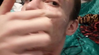 Giving myself a white christmas cum facial!