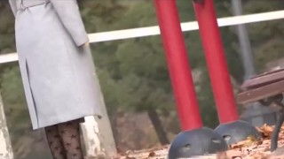 Montse quiere una polla que follarse y la busca en la calle