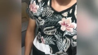 Paja en el baño del trabajo 