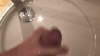 Pissing and cumming 