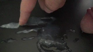 【特濃射精】オナ禁明けに朝日を浴びながら気持ちよく射精。後半は粘り気が凄いです。