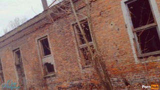 OMG PUBLIC CUM PANTYHOSE IN DANGEROUS PLACE