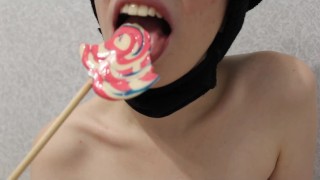 ASMR / GIRL LICKS BIG LOLLIPOP BITES CHEWS SHOWS TONGUE / MOUTH FETISH