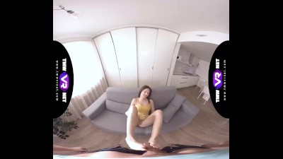 TmwVRnet - Isabella De Laa - Feet massage gives bright orgasms