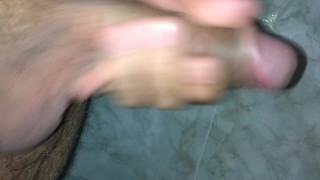 Me pajeo en el baño de la casa