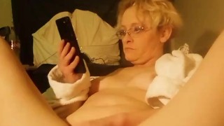Masterbating MILF orgasms hard