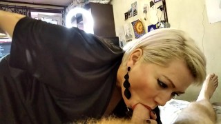 My naughty MILF bitch gives a masterclass in blowjob ... Envy, guys! Learn, girls! ))