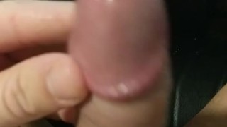Wbs! white boi jerking tiny dick to interracial porn
