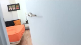 Latina de 18 busca pollones para follar en FB