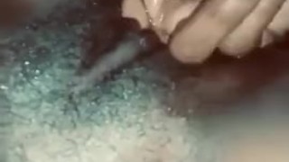 Fingering my self till I squirt 