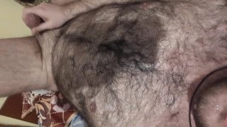 Обкончался себе на лицо. Дрочка. Много спермы.
