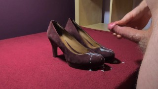 HOT Cumshot on some Purple Pumps