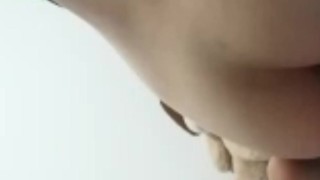 Sexy chica enseñando el culo