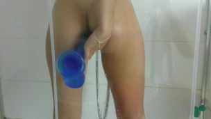 Beautiful teen fucked under the shower - Real amateur