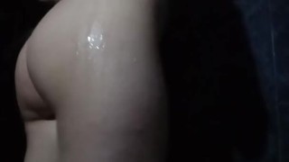 Dandome una ducha super sexy