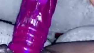 Watch me cream on my toy while I fuck myself 