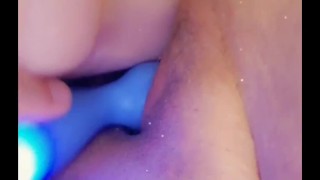 Bbw fucks her tight pussy