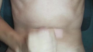 Quick twink cumshot
