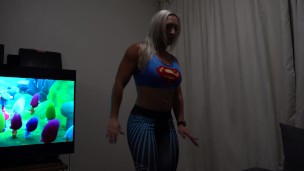 Super Girl Show Off