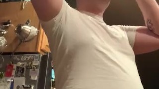 Fatboy chugs 2,400c in about a minute 