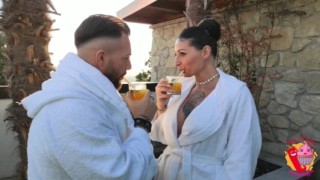 milf licks the cum she threw on the glass